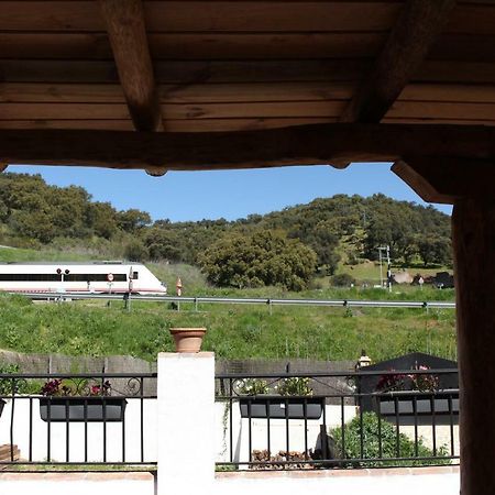 דירות קזאיה דה לה סיירה El Balcon Del Hueznar מראה חיצוני תמונה