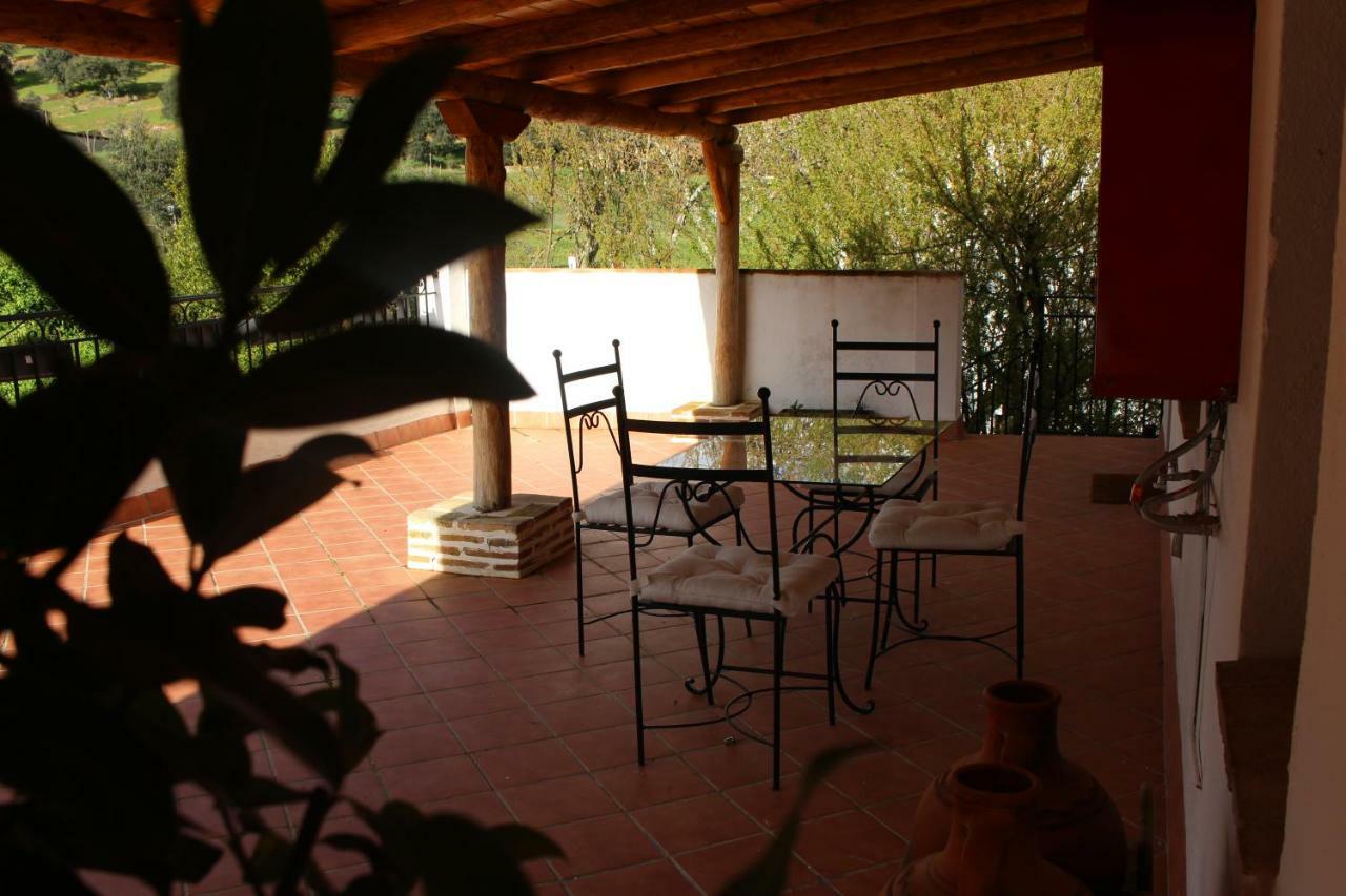 דירות קזאיה דה לה סיירה El Balcon Del Hueznar מראה חיצוני תמונה